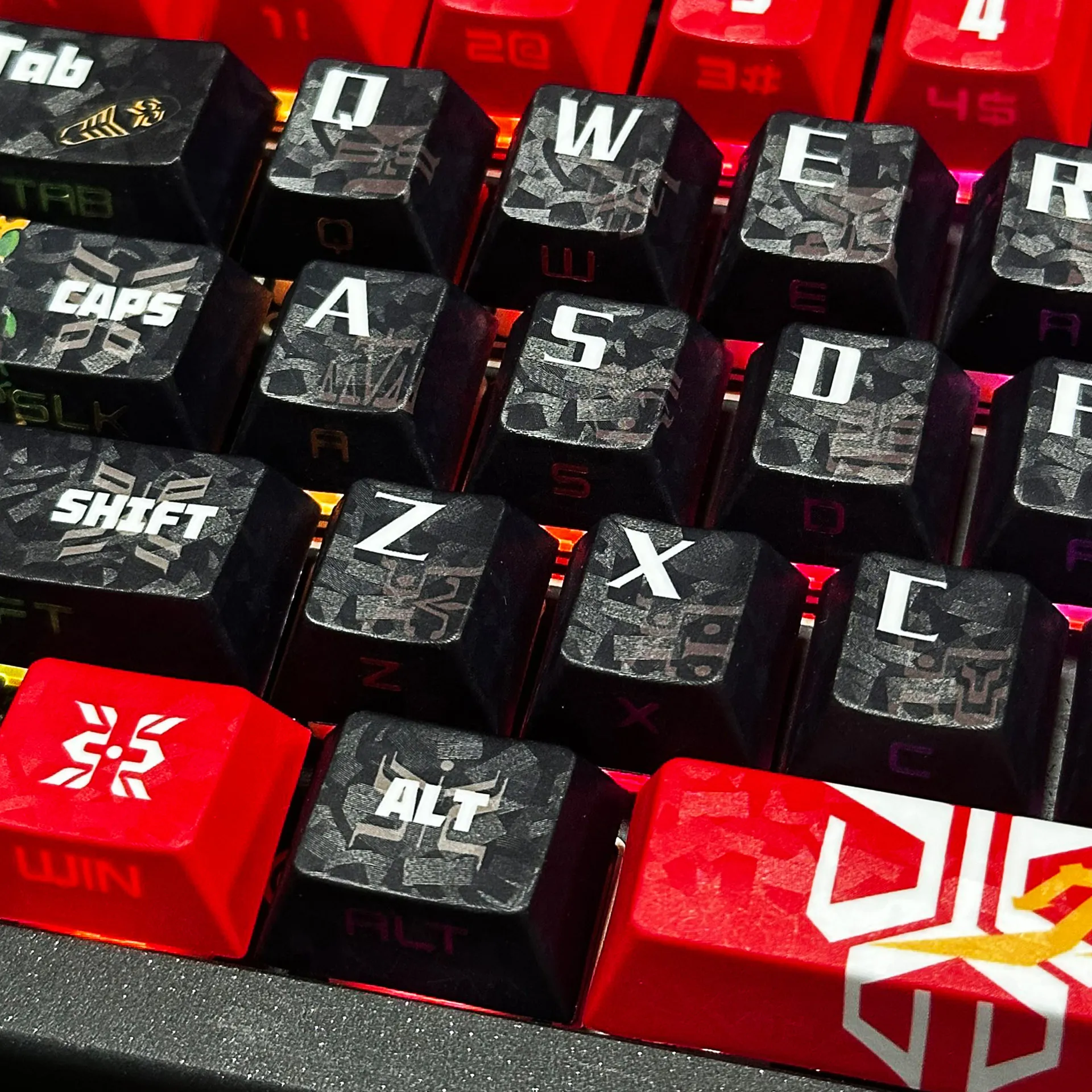 Kamen Rider Kuuga Keycaps 120 + Keys Carbon Fiber Cherry Side Engraving PBT Dye-Sub Key Cap for 61/68/75/87/89/96/98/100/104/108
