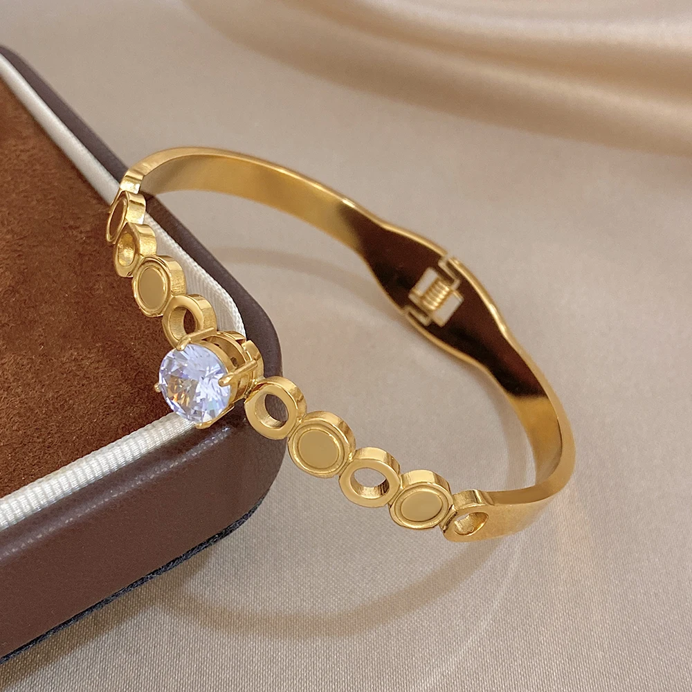 

Freetry Luxury Round Splicing Rhinestone Stainless Steel Bracelet for Women Shiny Waterproof Spring Cuff Bangle Party Jewelry