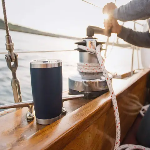 20oz ट्रैवल मग येटिस आइस कप टम्बलर 304 स्टेनलेस स्टील डबल वॉल वैक्यूम इंसुलेटेड कॉफी मग फ्लास्क पानी की बोतल आउटडोर के लिए 10 best sales 20 औंस का गिलास - №1