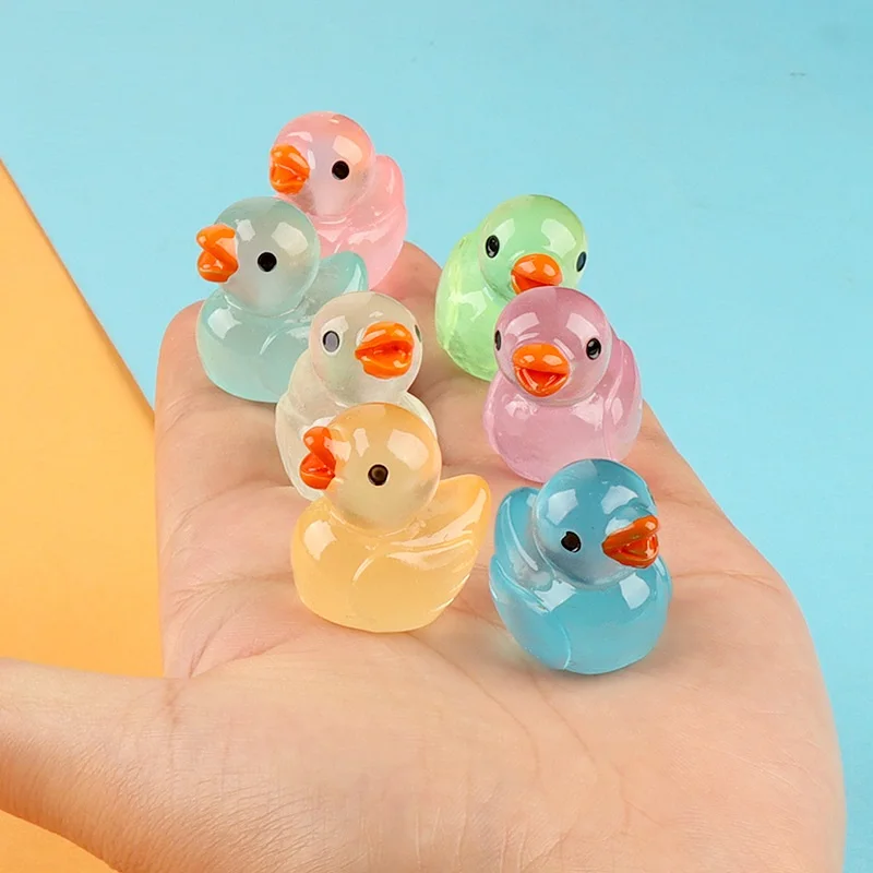 7PCS/Lot Nightglow Simulated Mini Duck Handmade DIY Jewelry Resin Pendant Noctilucent Micro Landscape Ornament