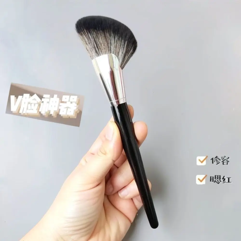 Soft Synthetic Angled Contour Brush Professional Face Makeup Tool Wooden Handle For Precise Sculpting Blending Powder Bronzer