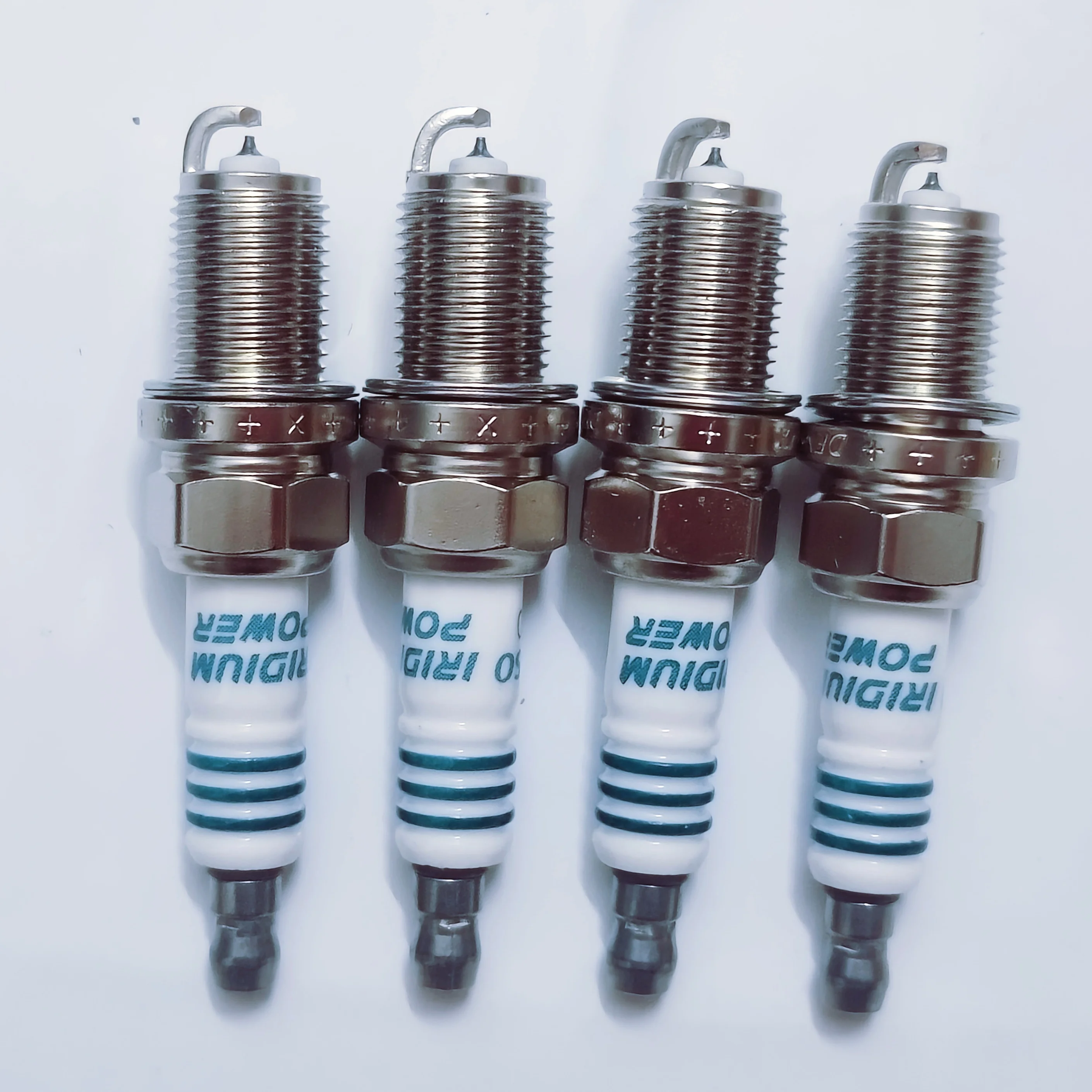 4pcs/box IK20 5304 Japan Iridium Spark Plug  Fit for VW Toyota Audi Volkswagen Mitsubishi Mazda Honda