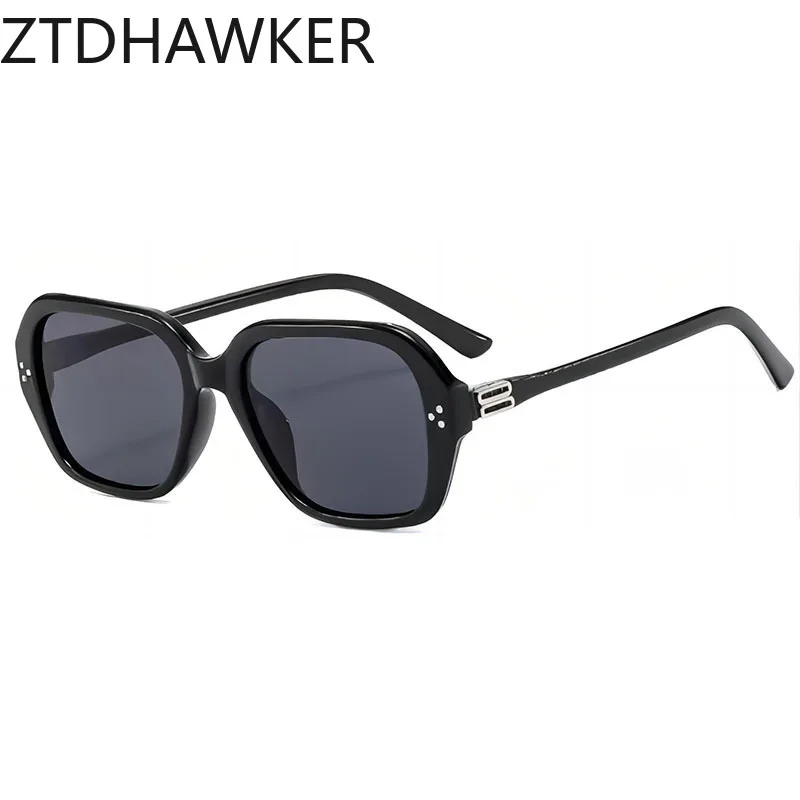 

ZTDHAWKERSquare Women's Sunglasses with Polka Dots