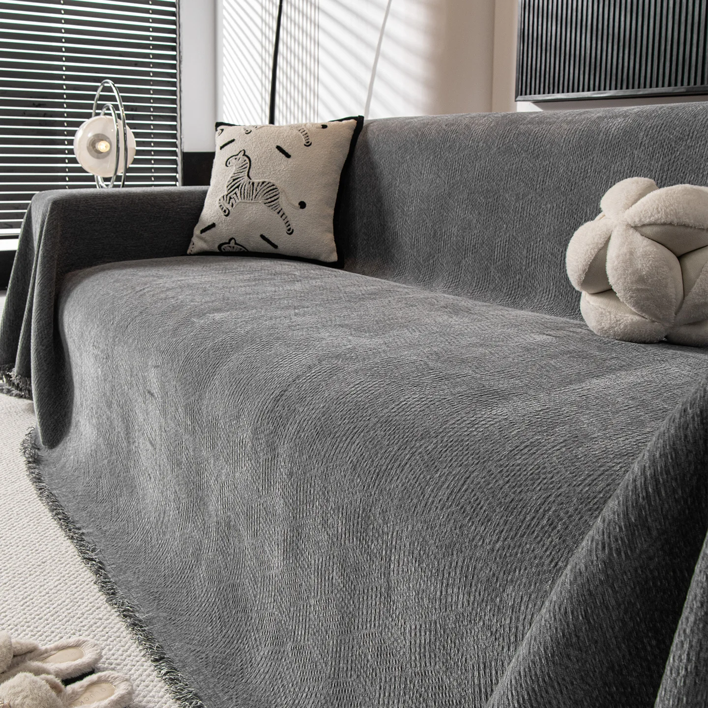 2026 New French Style Chenille Dot Pattern Sofa Cover One Piece Full Coverage Blanket All Season Universal For Whole Sofa