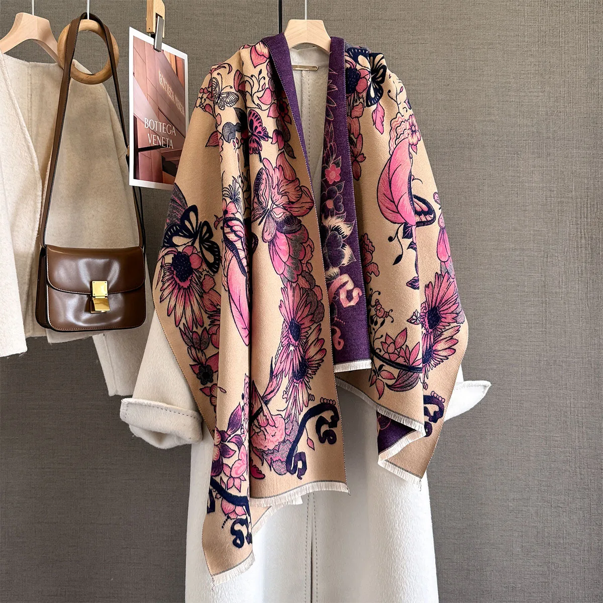 Luxus Winter Kaschmir Schal Frauen Warme Pashmina Decke Poncho Schals Weibliche Schmetterling Druck Schal Dicke Foulard Bufanda – Detail 3
