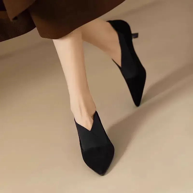 Hot New Spring Sheep Suede Flat Bottomed Women's Shoes with Raised Height Inside Pointed Toe Women Pumps Shoes for Women Loafers