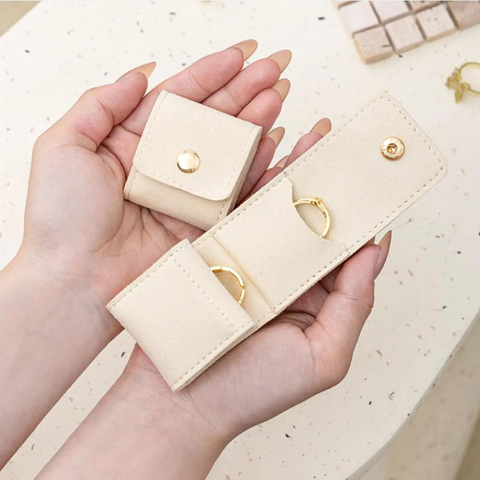 

Portable Travel Jewelry Bag, Travel Jewelry Roll Bag With Buckle, Foldable Travel Jewelry Organizer Case,Small Jewelry Box Pouch