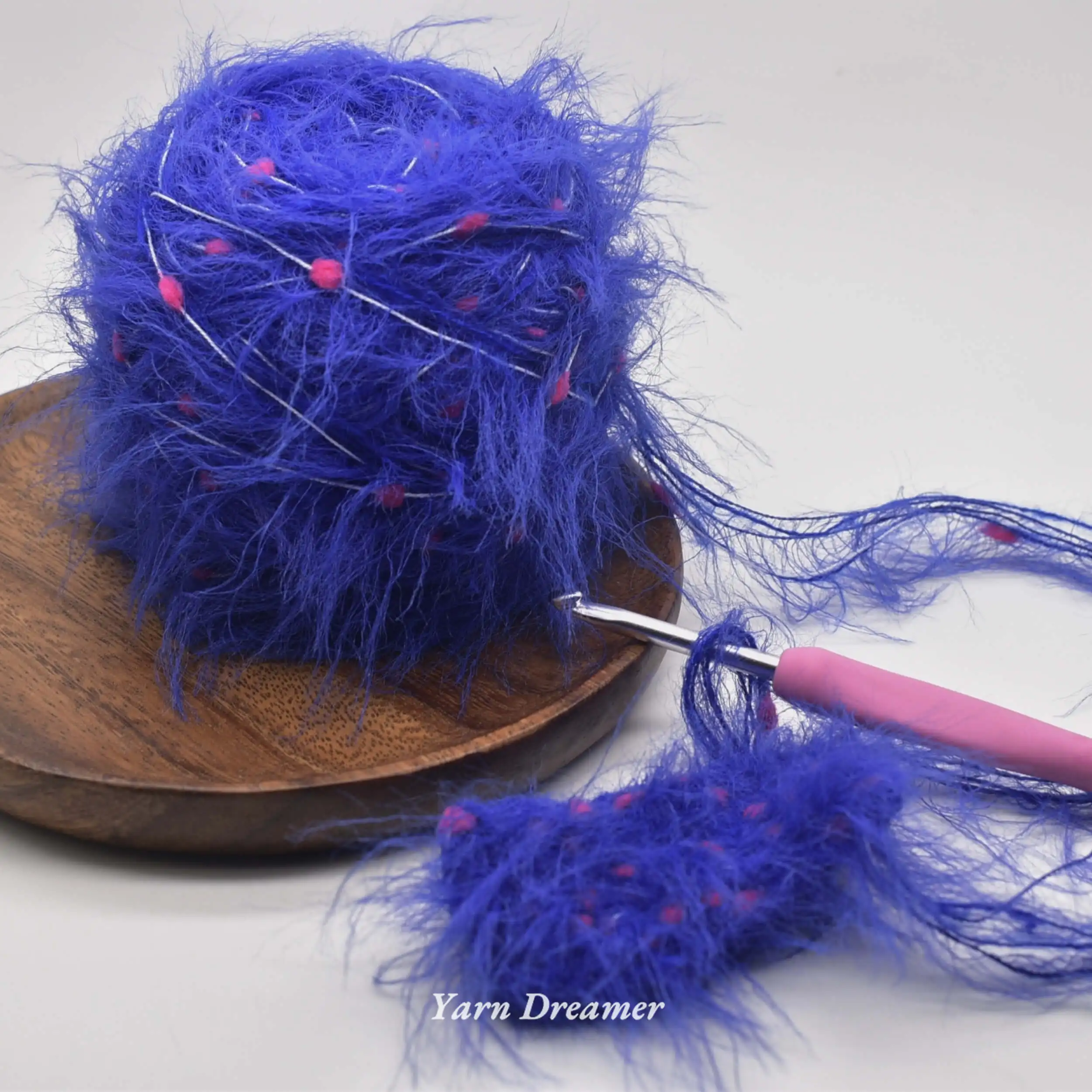 

Blue Plush Yarn for Crochet Wool Yarn Puffy Fur Yarn Art pom pom Mix Yarns for Knitting and Crochet Thread