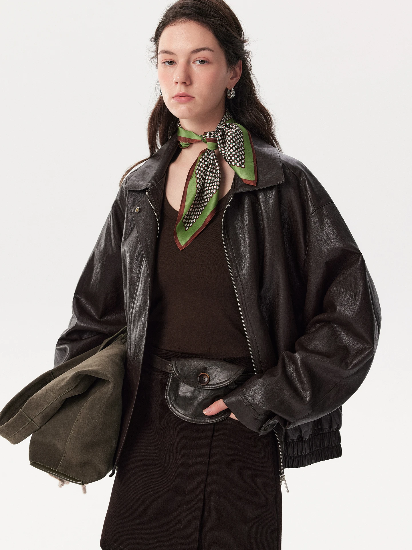 プラスサイズ アメリカン キャラメルワックス ヘビーデューティー エコフレンドリー PU ショートレザージャケット 春秋新作 デザイナー プラス 通勤スタイル