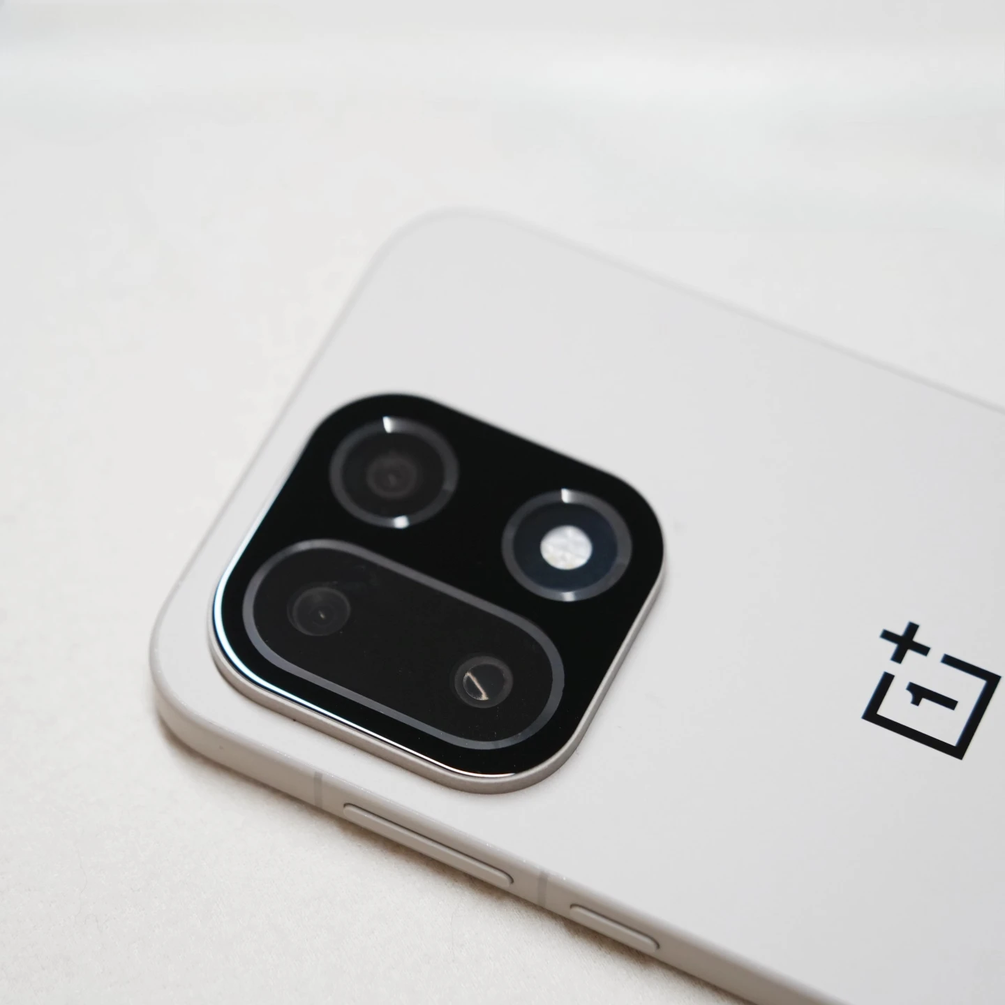 2Pcs Lens Film for OnePlus 15 Rear Camera AR Anti-reflective Film for OnePlus 15 Shockproof and Scratch-resistant