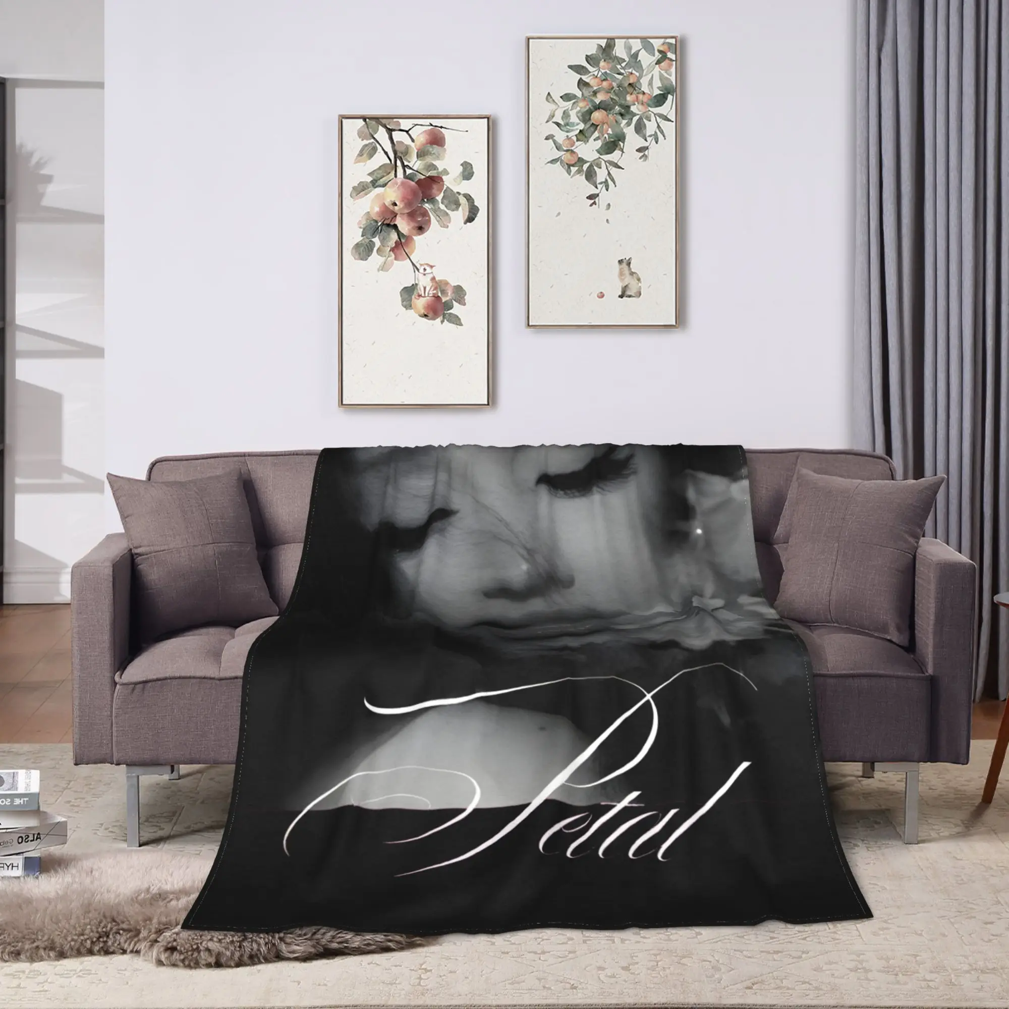 PETAL Arianas Grandes Blanket Velvet  Winter  Breathable Soft Throw Blankets for Home Car Rug Piece
