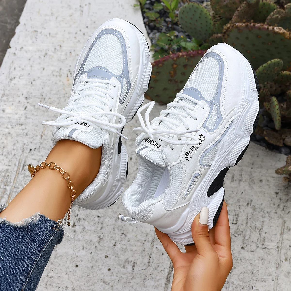 

Fashion New Round Toe Thick Sole Non-slip Walking Shoes for Womenspring/Autumn Mesh Breathable Sexy/comfortable Casual Sneakers