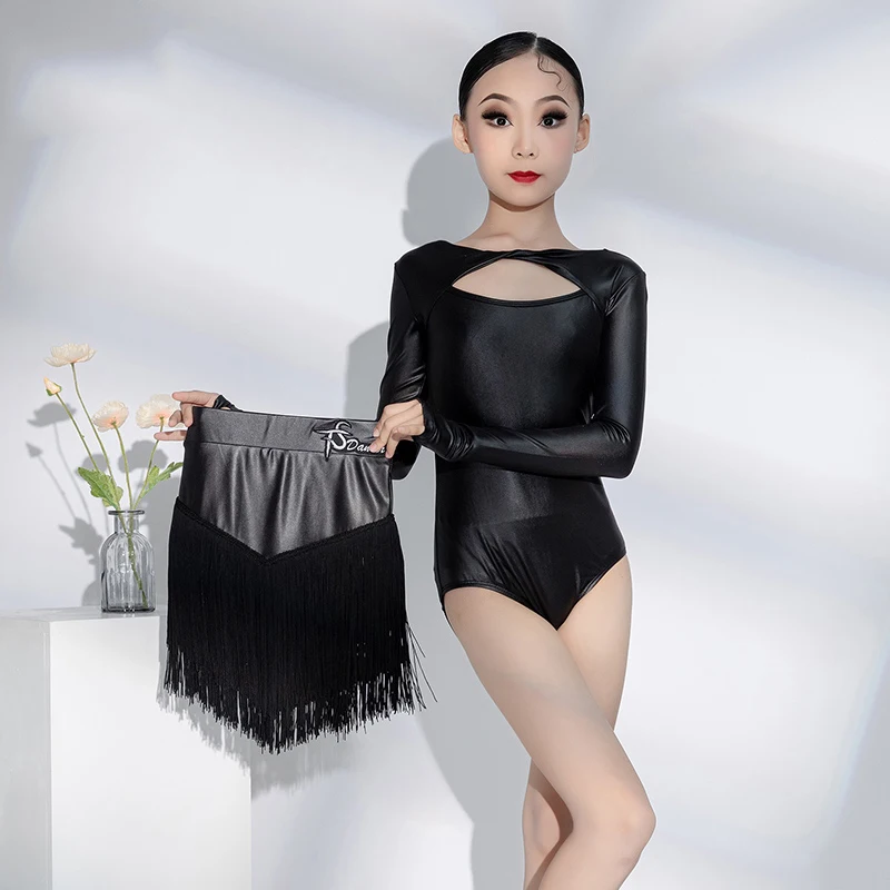 女の子ラテンダンスドレス長袖フリンジドレスチャチャルンバサンバダンス服黒競技ドレス練習着 L14006