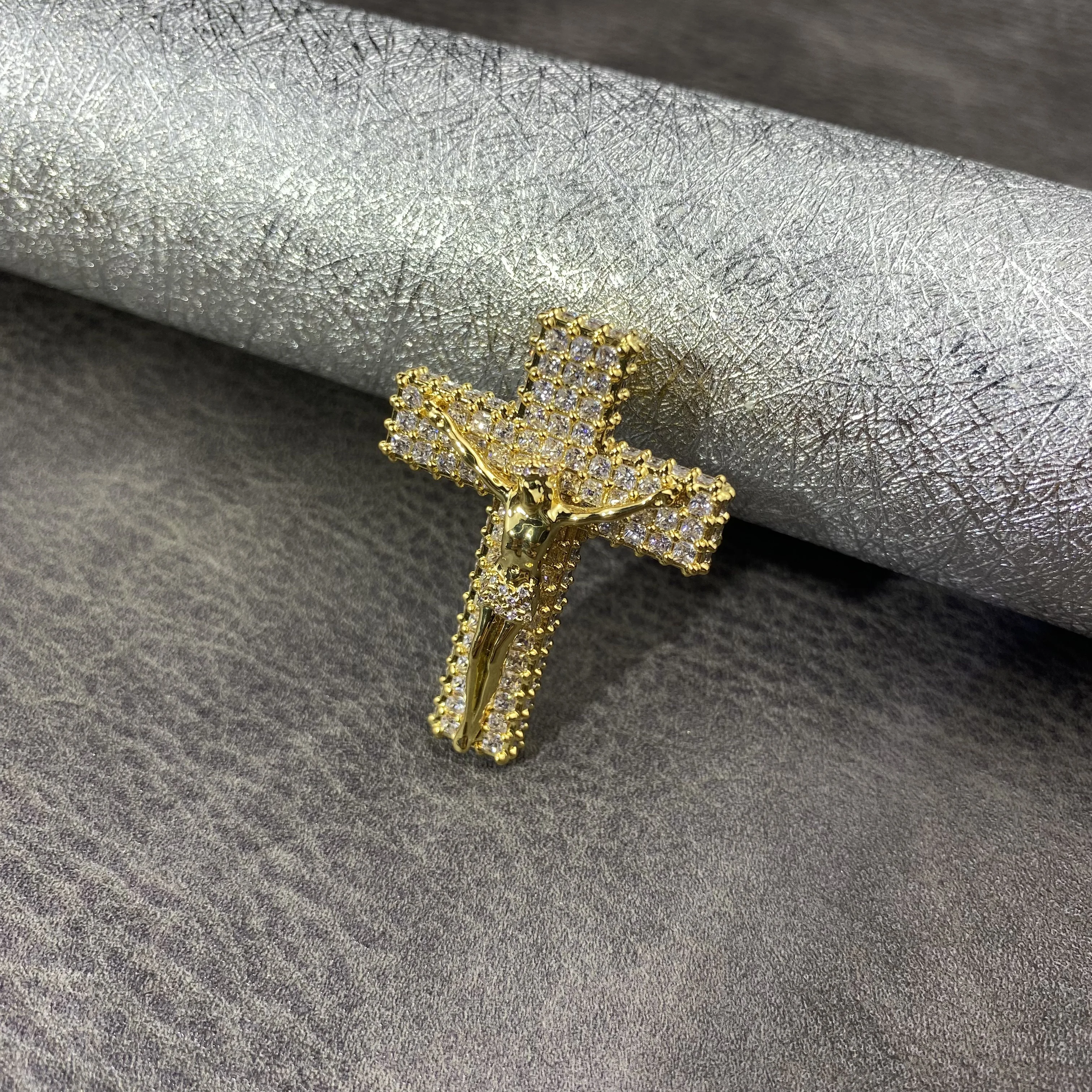 Hip Hop Jesus Necklace Hip Hop Cross Jesus 18kSilver Gold Color Pendant Necklace Jesus Christ Cross Pendant Jewelry