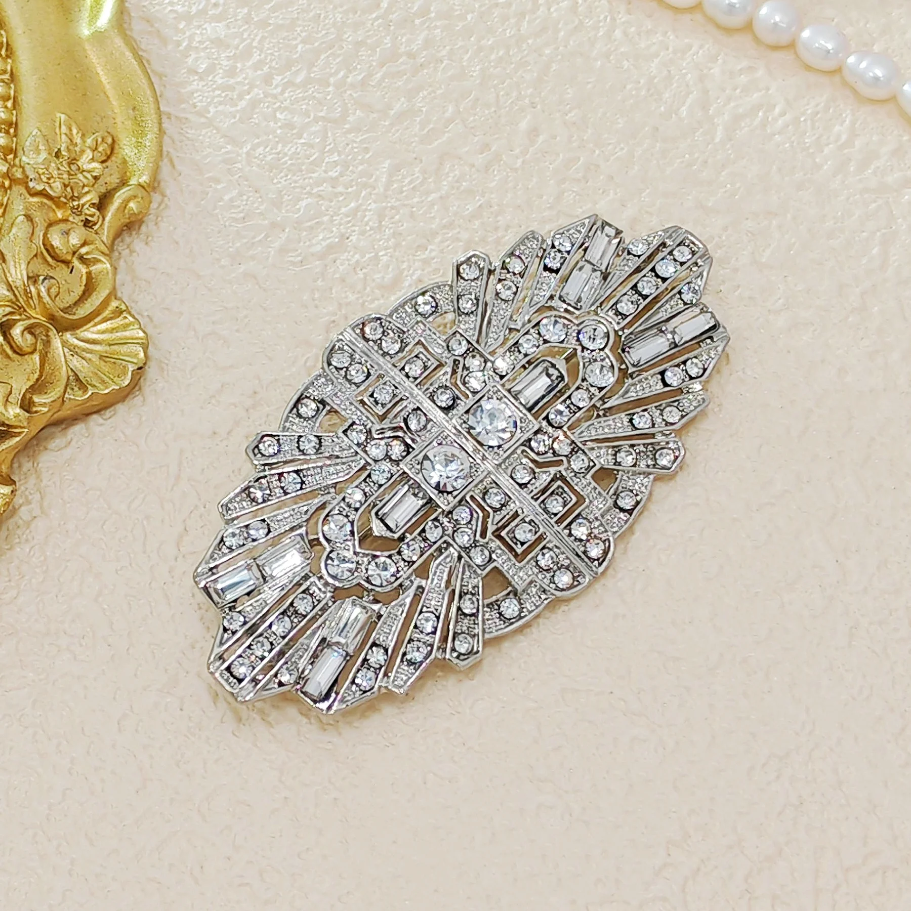 Barocco Vintage Style Clear Crystal Art Deco Brooches Pins Bridal Bridesmaid Wedding Boutique Oval Shaped Women GirlAccessory