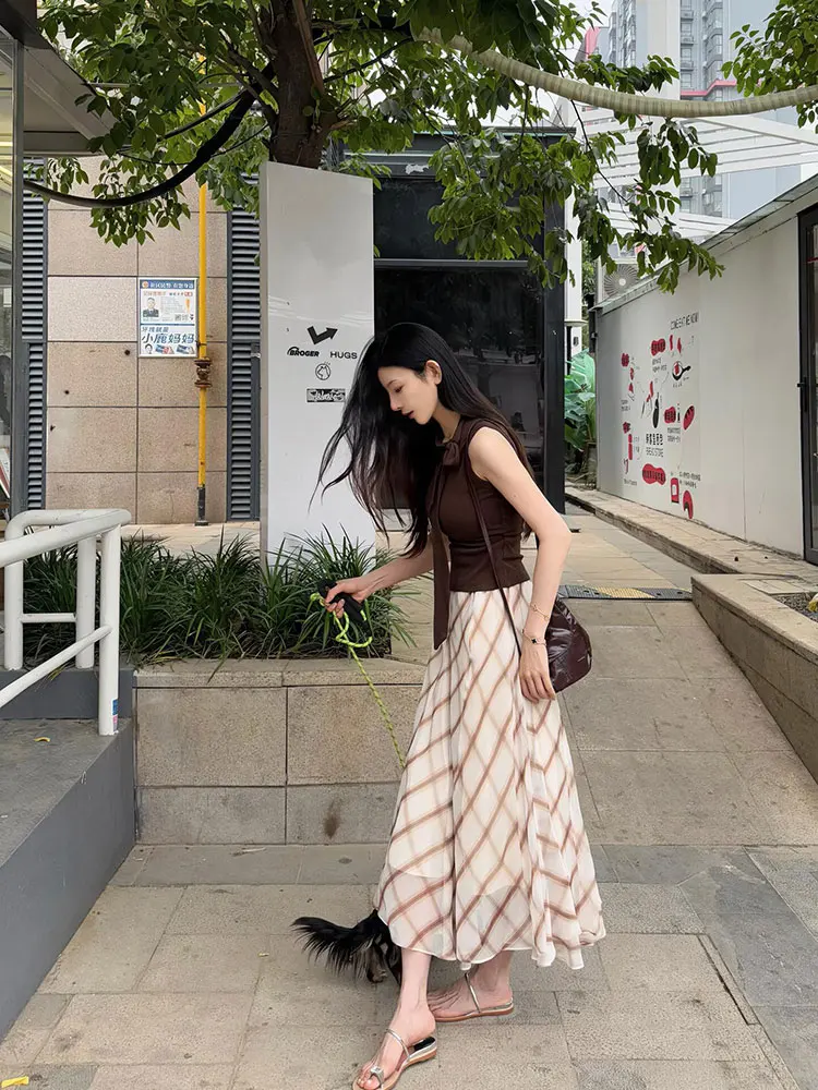 엘리 퓨어 컬러 슬림 베스트 여성 패션 디자인 매듭 벨트 탑 여름 신상 캐주얼 편안한 통기성