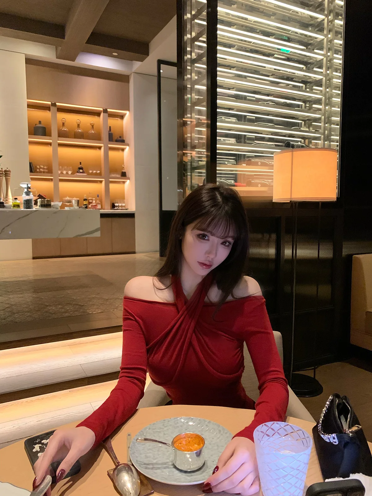 

Женская футболка Liuu с длинным рукавом и перекрестными лямками, зимняя, для ношения под одеждой, универсальная, приталенная, для повседневной носки, из полиэфирного волокна