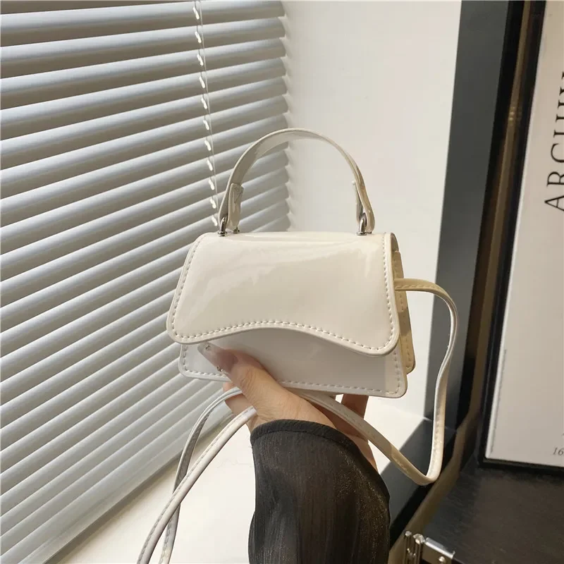 Small Square Bag One Shoulder Crossbody Bag Solid Color Simple Fashion Versatile Design Premium Quality Material Suitable For