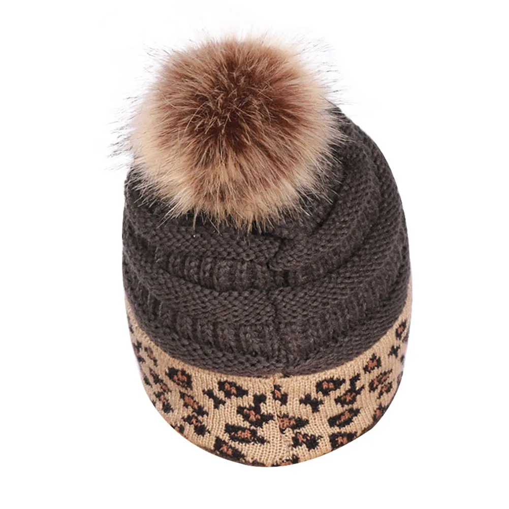 

Leopard Knitted Beanie Thickened Warm For Winter Outdoor Lightweight Soft Ear Covering Hat Decorative Knitted Hat