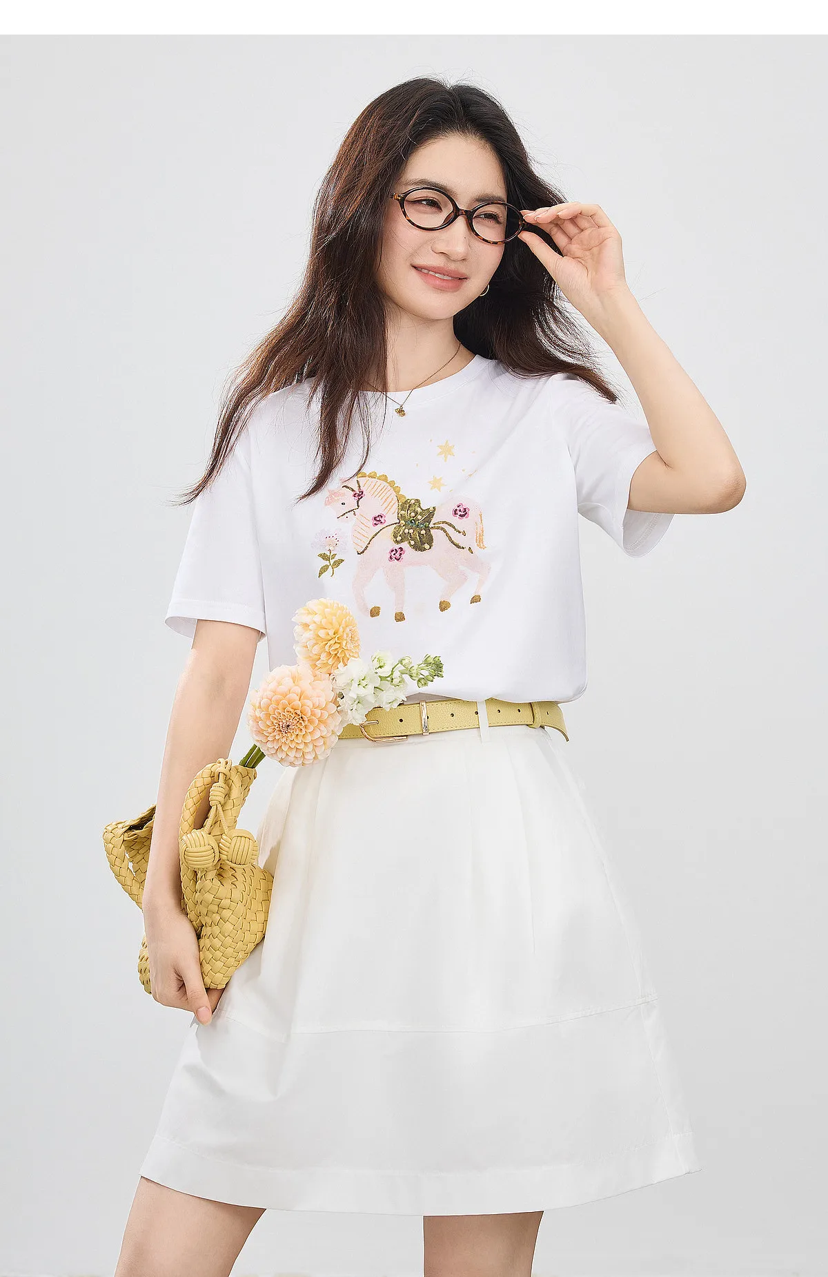 SENTUBILA Damen-T-Shirt mit Pferde-Print, 100 % Baumwolle, Sommer 2026, gerippter Rundhalsausschnitt, handbestickte Details, lässiges Alltags-Oberteil 162TG7259 – Detail 27