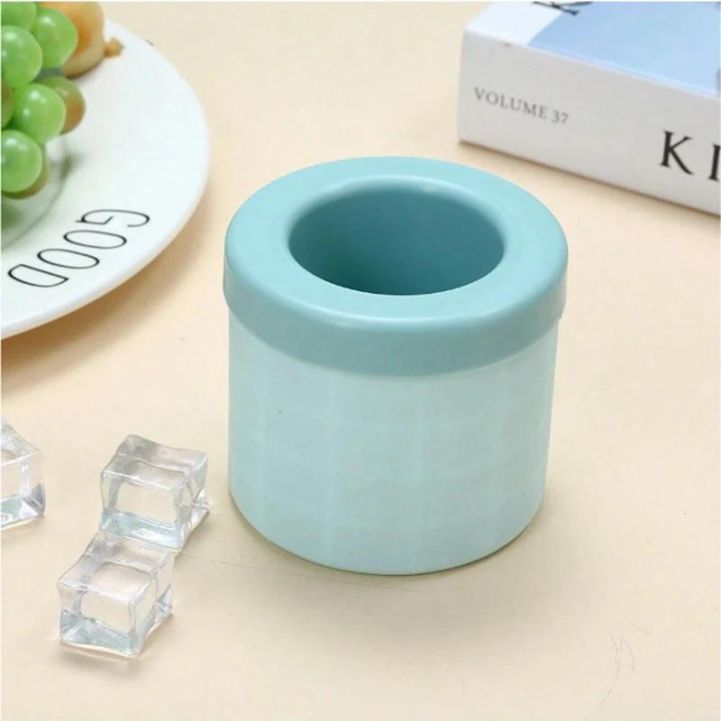 Mini Silicone Ice Cube Mold Round Ice Bucket Ices Storage Box Household DIY Refrigerator Freeze Ice Maker Creative Barware Tools