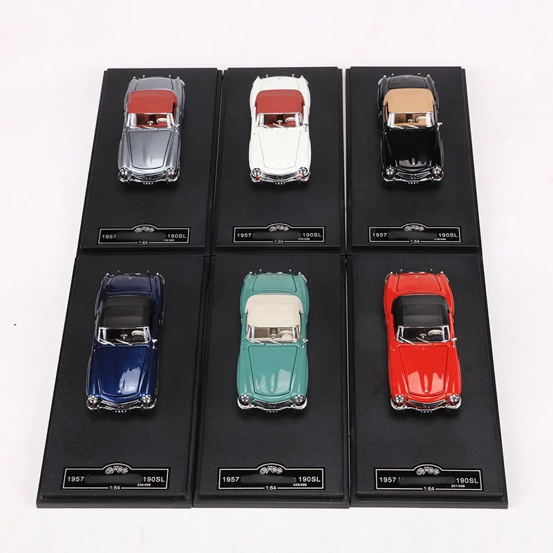 GFCC 1:64 1957 Bens 190SL Classic car - front and rear covers open - Classic Alloy Car Model Limited Collection Edition