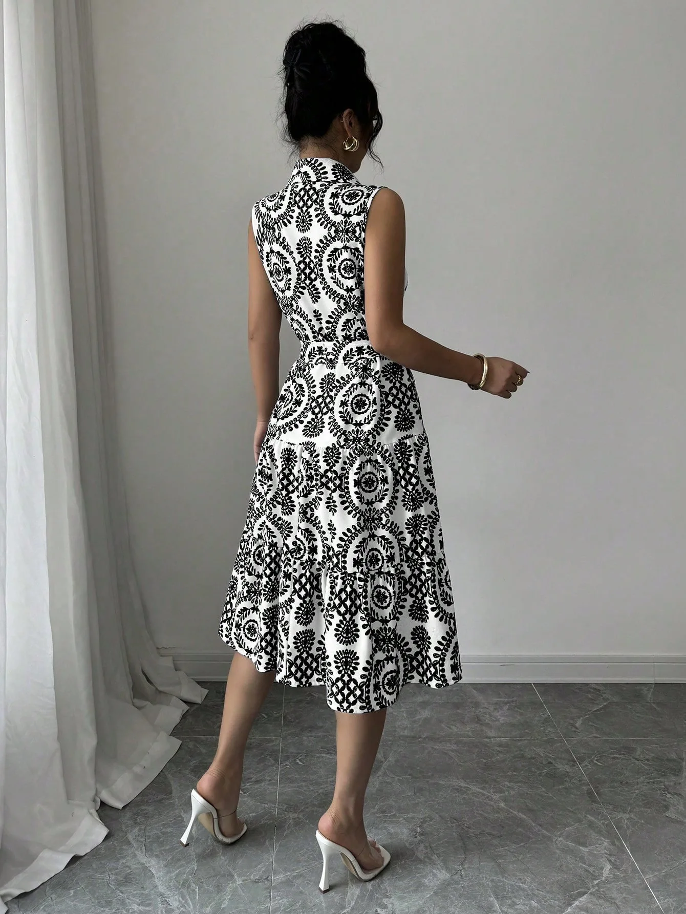 Moda impressa cintura coberta fora do ombro plissado vestido sem mangas feminino verão cinta lapela vestido para mulher 2025