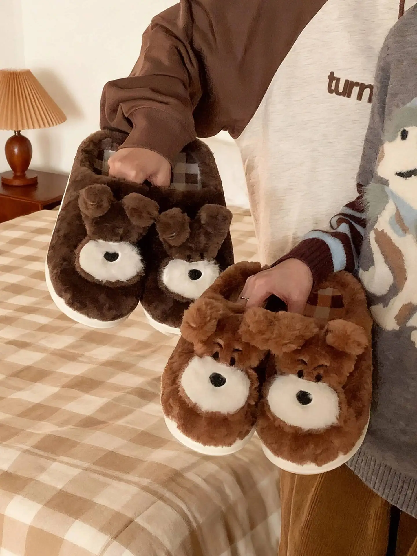 unisex home slippers Couple's autumn Winter New Cute Puppy Cotton Slippers Non Slip Fun Warm Furry Slippers for Men & Women