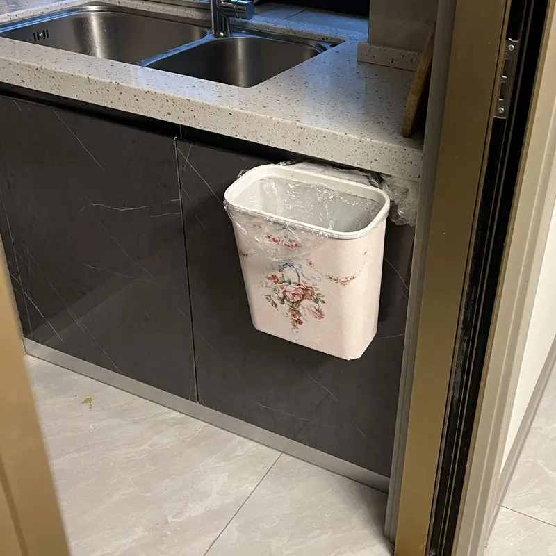 Kitchen Small Trash Can Hang Type Waterproof Storage Barrel Home Garbage Storage Office Desktop Trash Bin Print Plastic Bucket