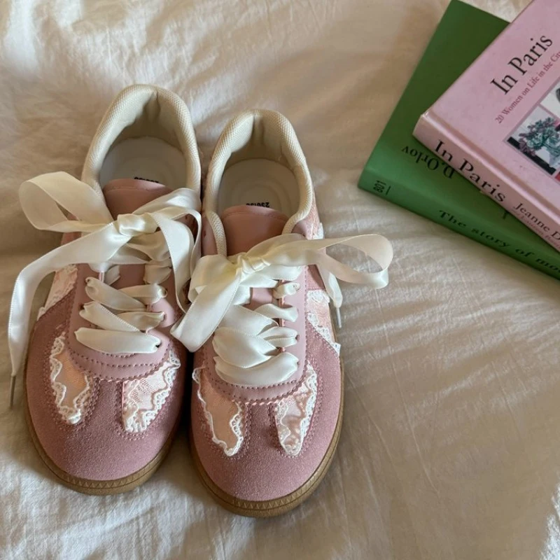 

Women's Vintage Lace Satin Ribbon Sneakers Retro Casual Flat Shoes Fashion Bow Decor Ladies Daily Walking Shoes