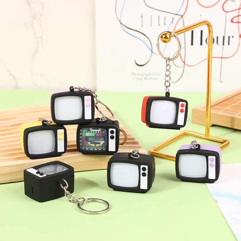 Mini Vintage TV Set Keychain Simulation LED Sound TV Model Keyring Creative Television Key Holder Bag Pendant Car Key Ring