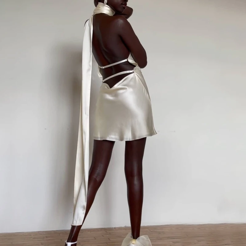 فستان حفلات قصير مثير بدون ظهر للنساء، فستان ساتان برقبة على شكل حرف V، فستان صيفي بأكمام طويلة وطويلة، فستان ميدي بأسلوب الشارع