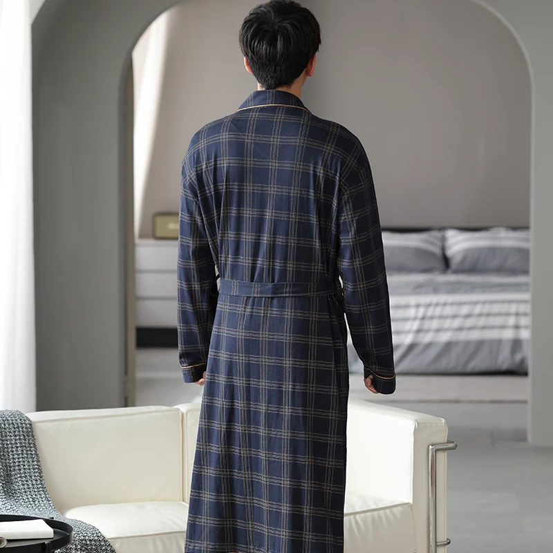 Newest M-4XL Autumn Bathrobe Men 100% Cotton sleep top Kimono Robes For Male Plaid Robes Long Bath Robe Bride Robe Dressing Gown