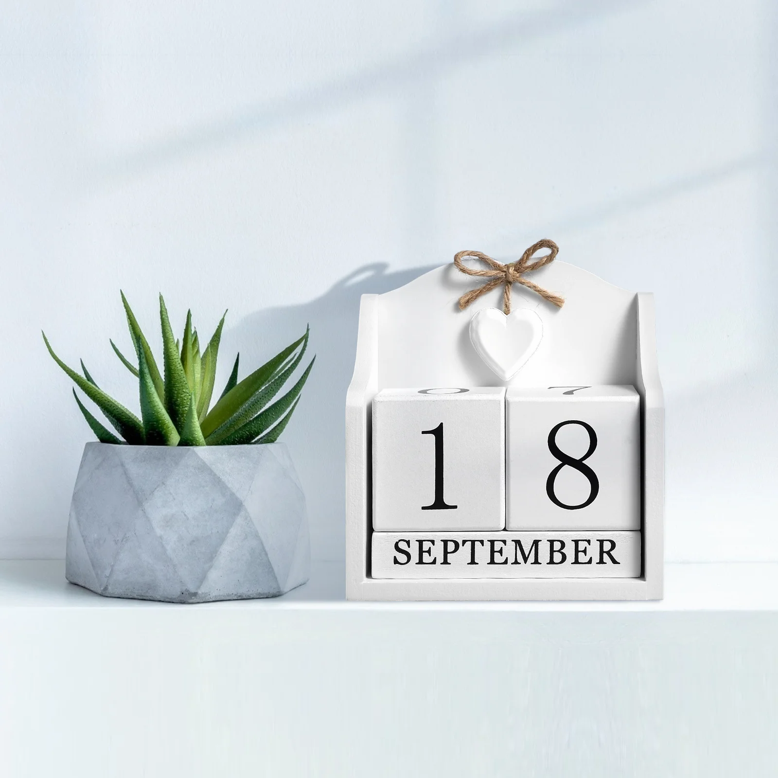 

1Pcs European Style Wooden Calendar Reusable Month Date Display Vintage Inspired Desktop Ornament for Living Room Study