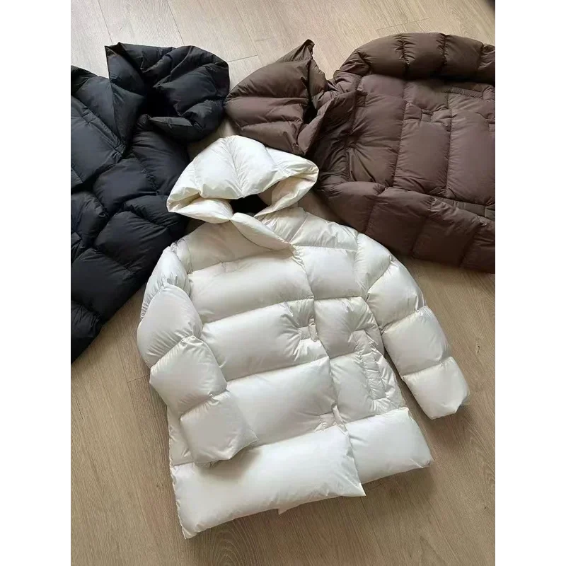 Jaqueta puffer de comprimento médio com capuz feminina, casacos de penas simples, parka solta casual, jaquetas monocromáticas, jaqueta quente à prova de vento, coreana