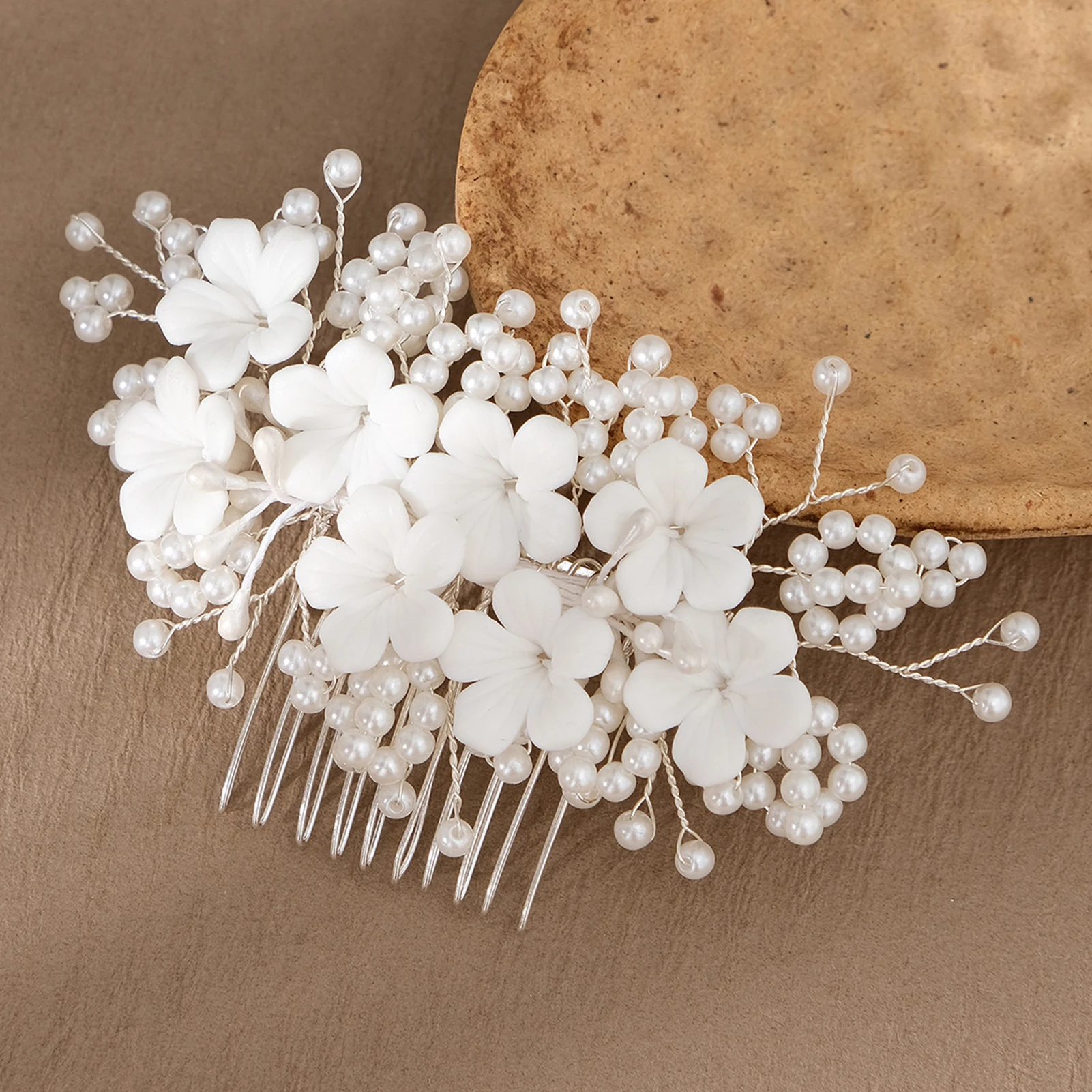 

Handmade White Ceramics Flower Hair Combs Bride Wedding Party Hair Jewelry Simulated Pearls Hairpins Elegant Bridal Headdress
