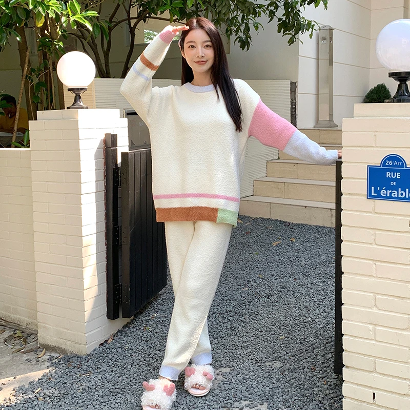 

Autumn-winter fashion contrasting color thickened casual sleepwear that can be worn outside