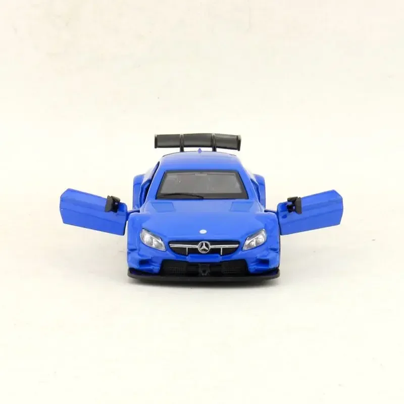 Modèle de véhicule rétractable en alliage 1:43 C63 AMG DTM, modèle de voiture en métal moulé sous pression, couleur aléatoire