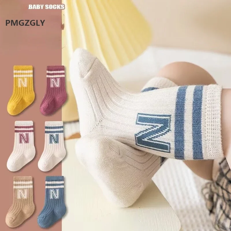 Baby-Mittelrohrstrümpfe, lange Socken für Säuglinge, Kleinkinder, Kinder, gestrickt, weich, modisch, Buchstabensocken, Jungen und Mädchen, lässige Socken