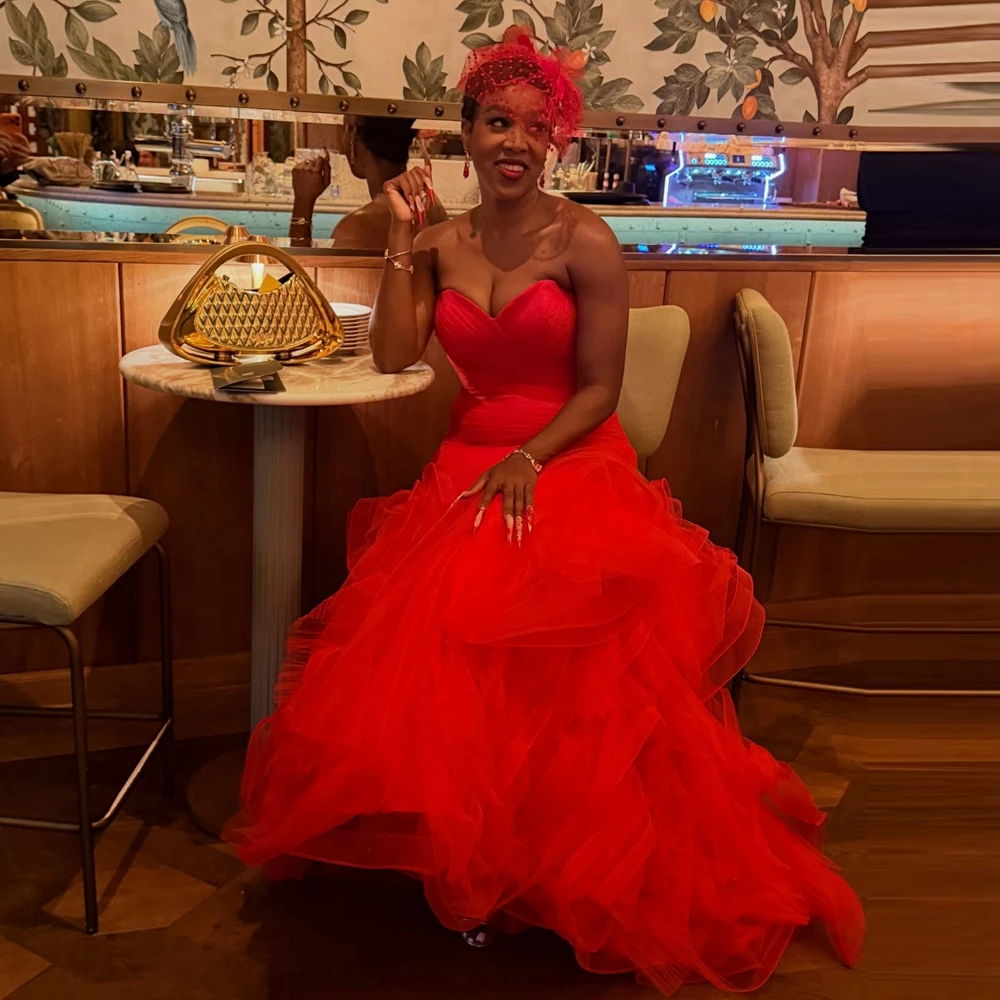 

Stunning Mesh Mermaid Evening Dress Red Off-Shoulder Tulle Ruffles Prom Party Gowns Charming Strapless Organza Formal Dress