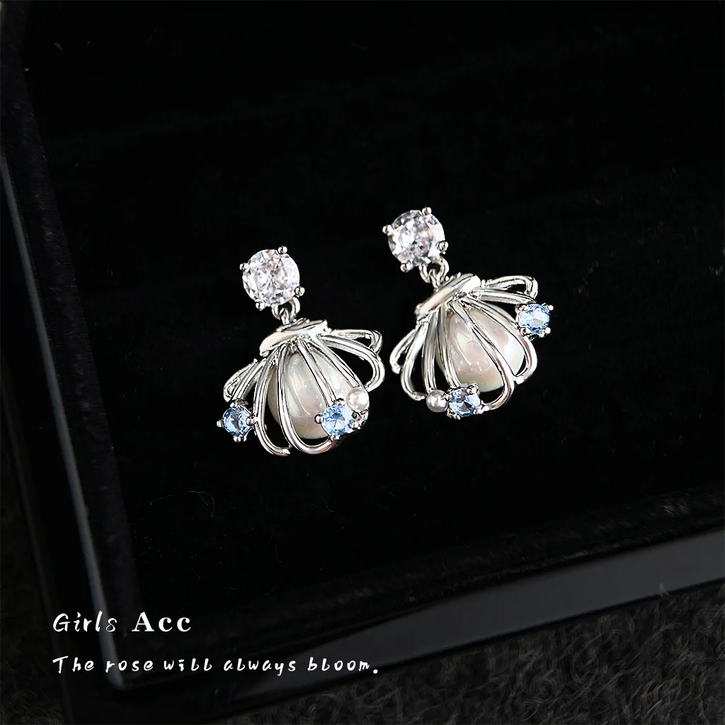 

Korean Style Niche Light Luxury Hollow Shell Dangle Earrings For Women Sweet Fresh Advanced Sense Zircon Pearl Earrings Jewelry