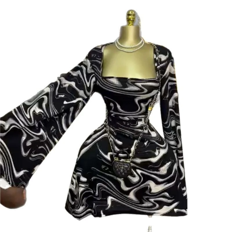 فستان نسائي قصير بأكمام طويلة مطبوع عليه زهور كبير سوينغ 2025 عطلة الصيف وأعياد الميلاد فساتين الحفلات المثيرة