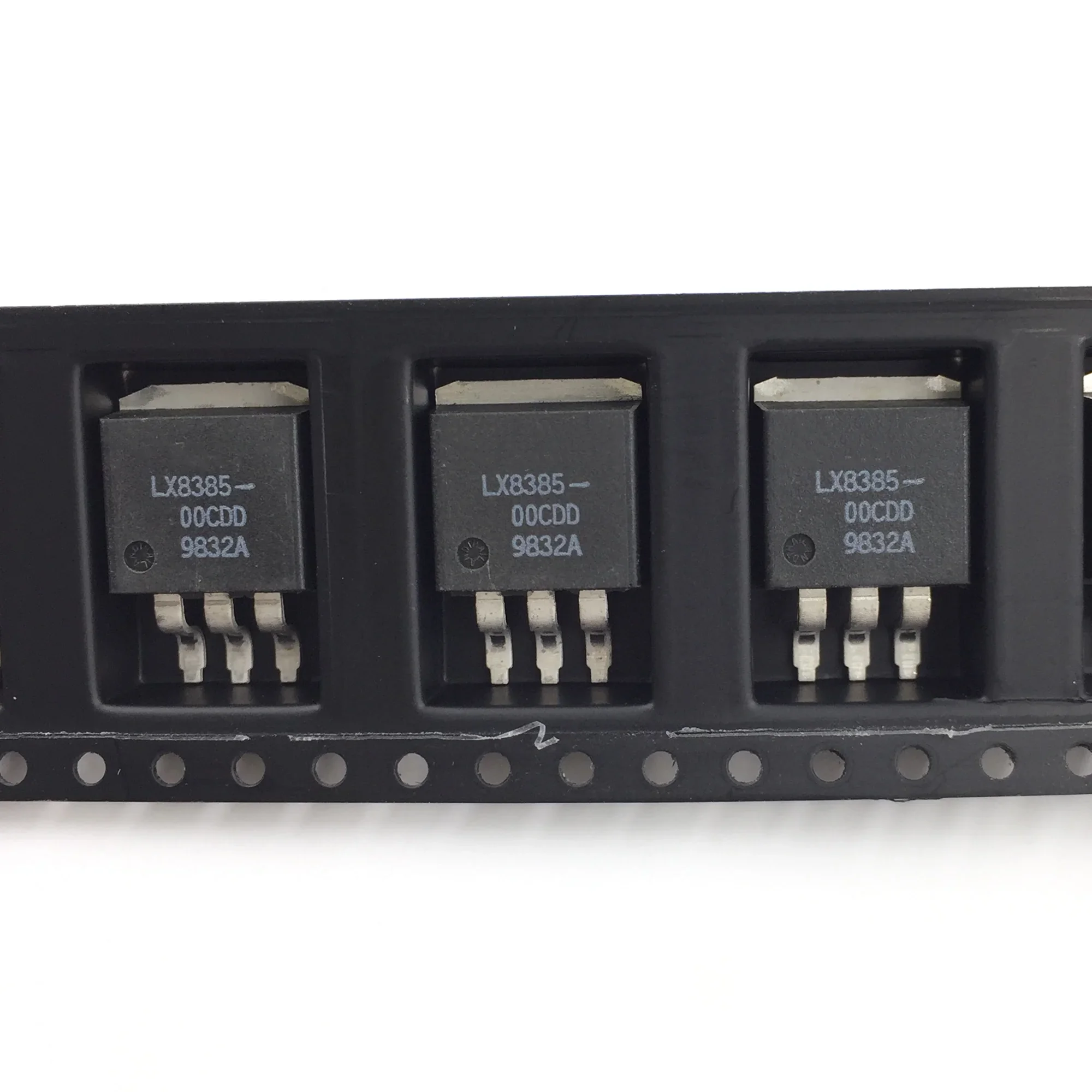 LX8385 TO-263, 10 개들이 있는 개들이