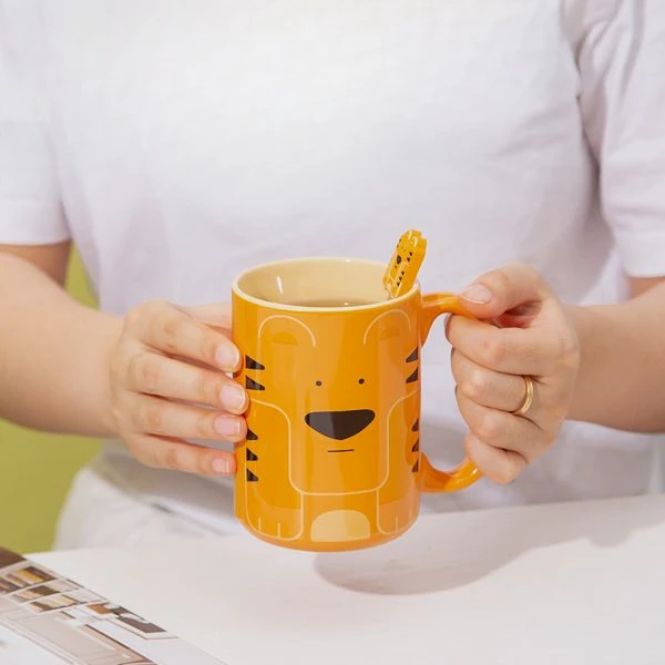 Chinese Zodiac Animal Ceramic Mug with Wooden Lid, Simple Cute, Children's Couple Home Creative Design, Breakfast Cup Drinkware