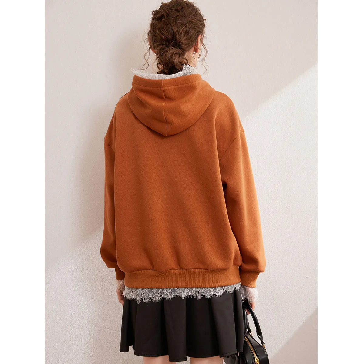 LOUIS YAO 2024 Winter Butterfly Tie Embroidered Hoodie Fashion Hoodie Loose Thick Long Sleeve Women's Hoodie