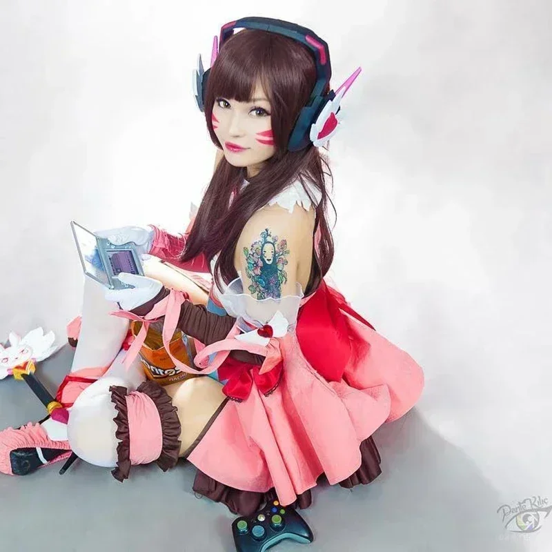 CosplayJeu ROLECOS OW D.VA 코스프레 페루크 sur jeu montre 코스프레 Hana chanson DVA perruque longue brune femmes cheveux synthét