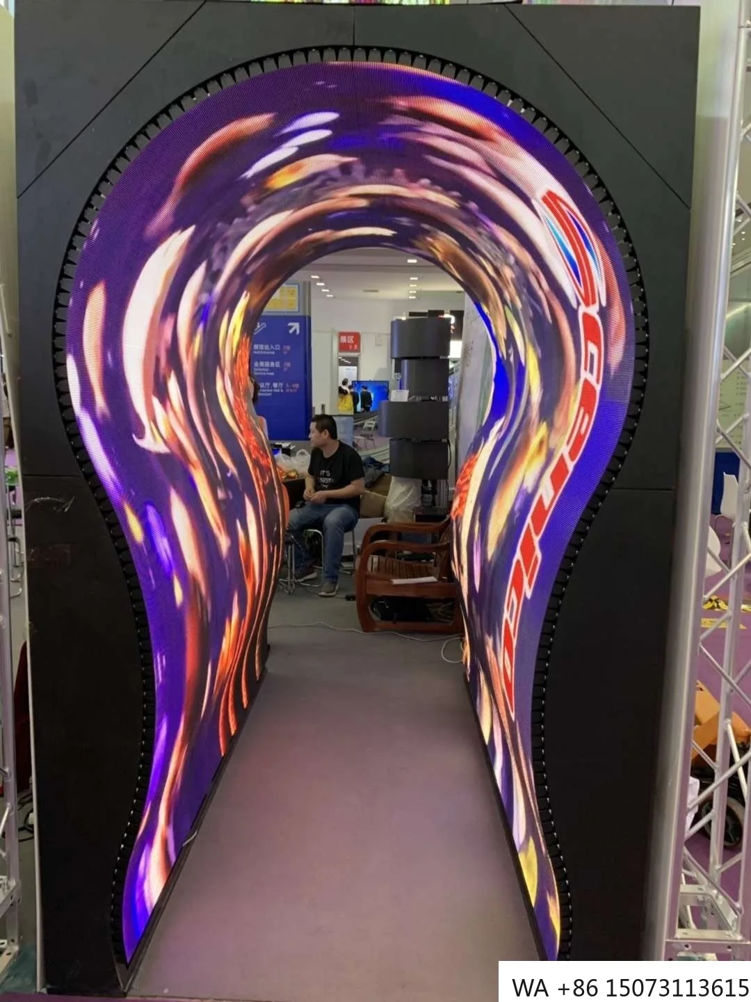 شاشة LED داخلية P1.53/P2/P2.5/P4 صغيرة الحجم - شاشة مرنة كاملة الألوان للمراقبة #3