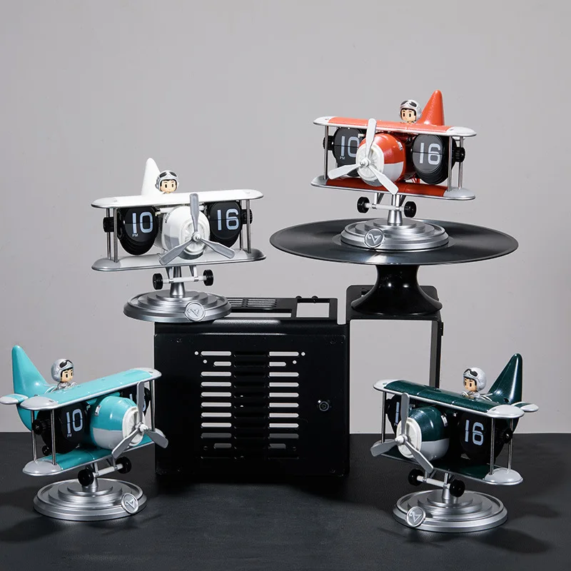 Airplane Flip Clock - Retro Mechanical Desktop Clock with Auto-Flip Design,Unique Office Decor Gift!#DeskDecor #GiftsForMen