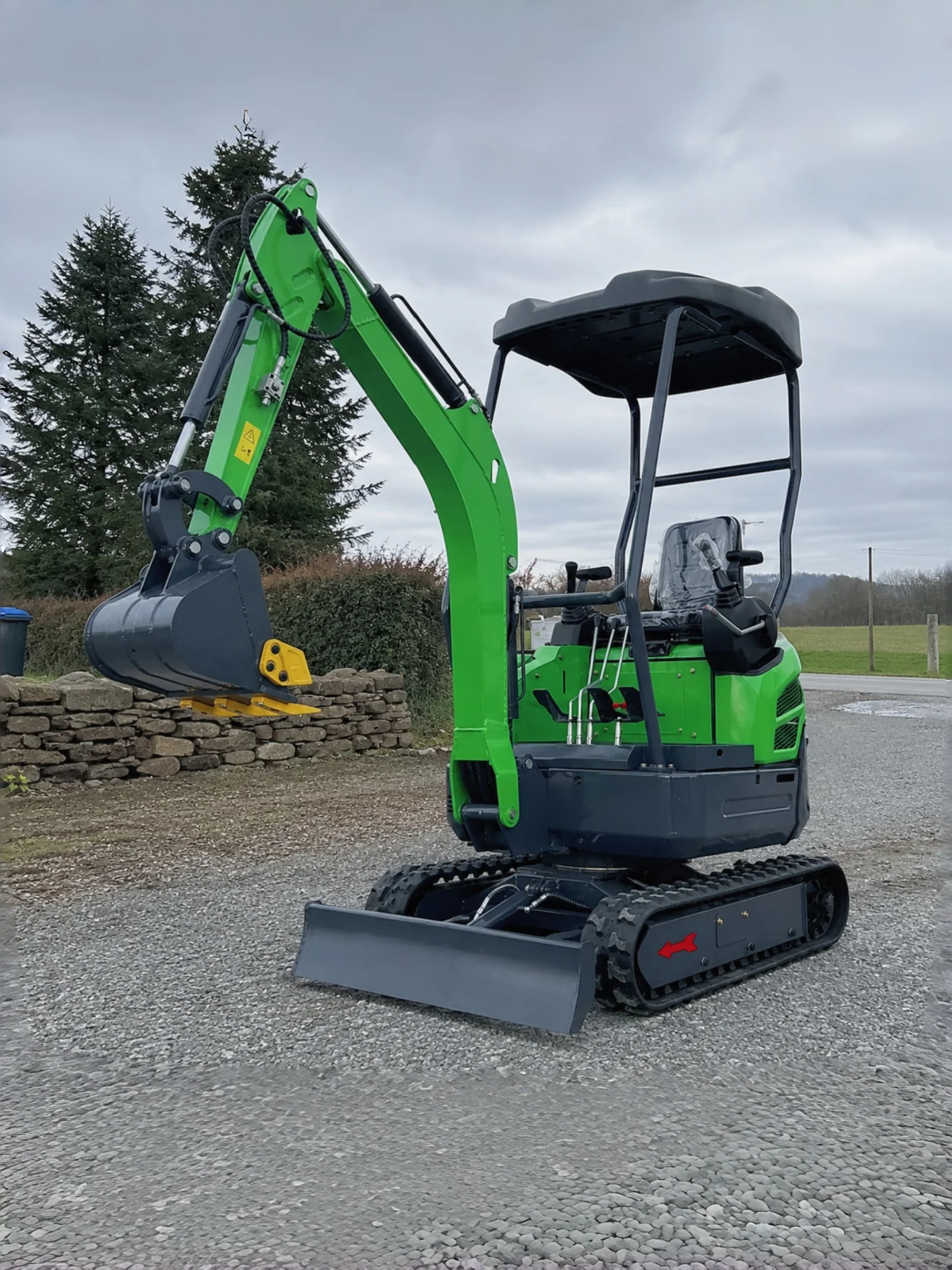 Maßgefertigter 1,5-Tonnen-Hydraulik-Minibagger mit Euro 5 EPA Kubota-Motor, Kompakter Raupenbagger, Werksverkauf 2 Tonnen 3 Tonnen – Detail 2