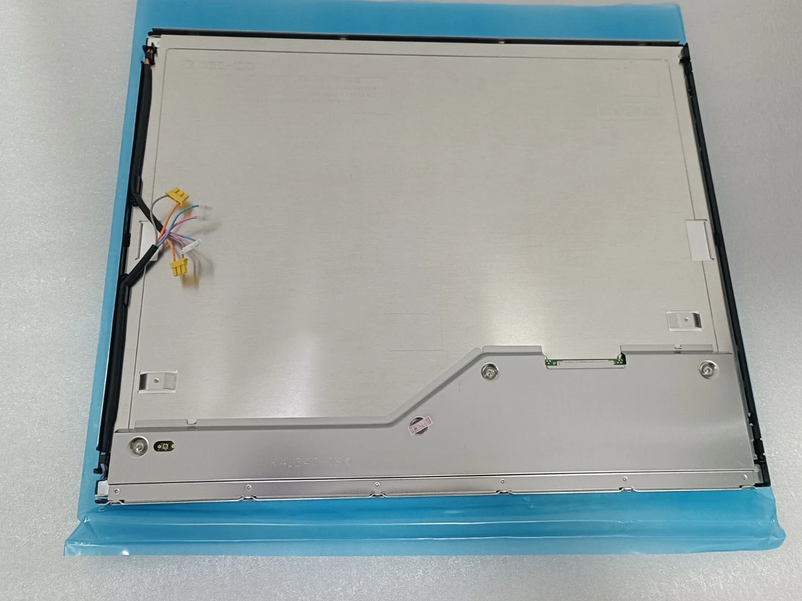 LQ190E1LW01 NEW 19